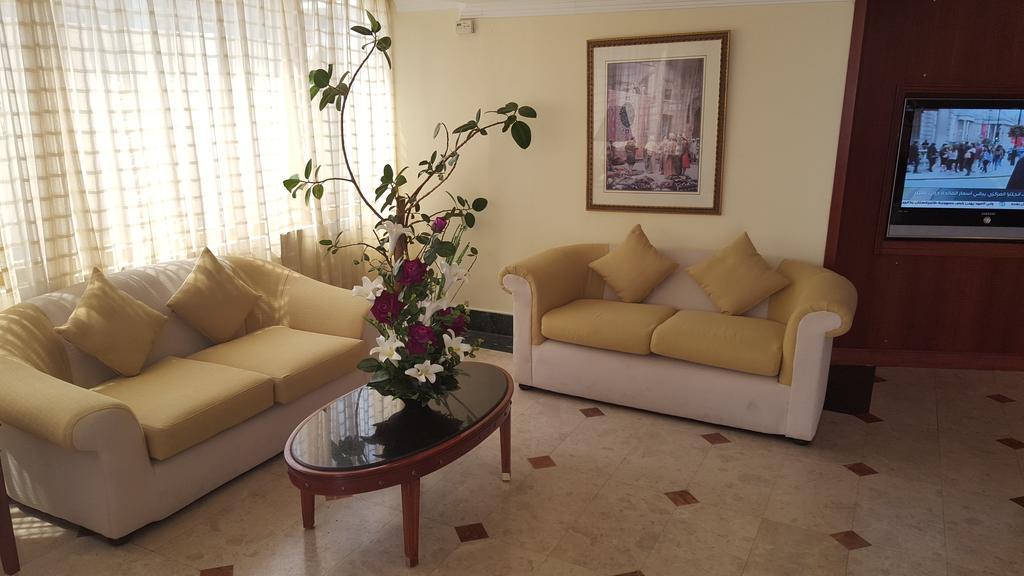 London Crown 2 Hotel Apartments Dubai Exteriör bild