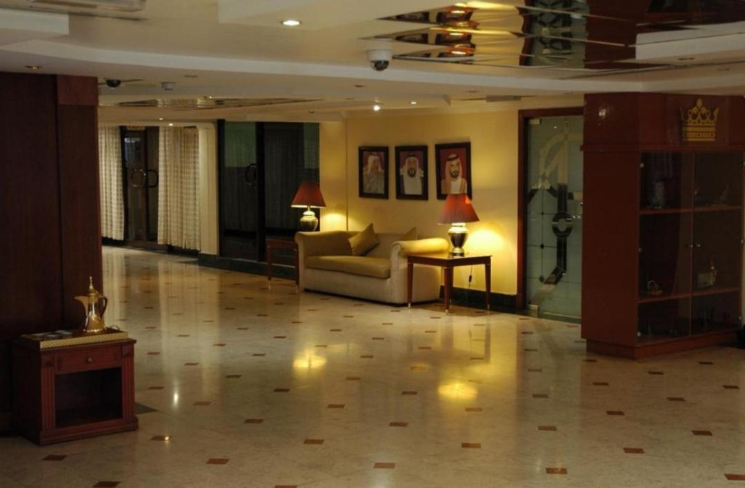 London Crown 2 Hotel Apartments Dubai Exteriör bild